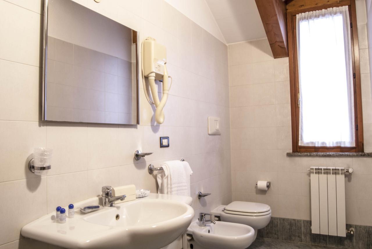 Ristorante Albergo Da Giovanni Carvico المظهر الخارجي الصورة